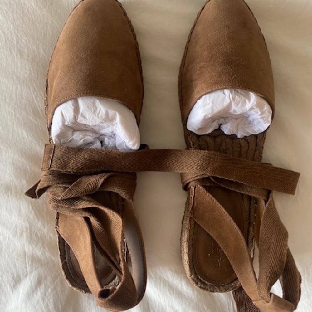 Banana Republic NWOT Chocolate Suede Classic Wrap-Around Ankle Tie Espadrilles - Picture 2 of 9